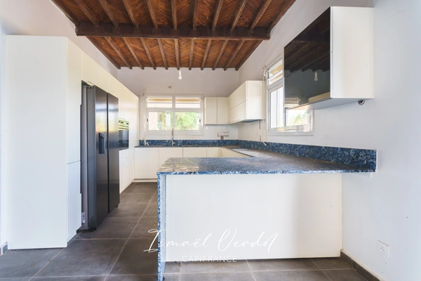 Maison_a_vendre_15_pieces_a_PETIT_BOURG_971_10_thumbnail