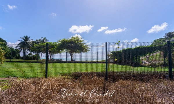 T4_au_RDC_avec_terrain_de_260_m2_a_vendre_Le_Gosier_971_11_thumbnail