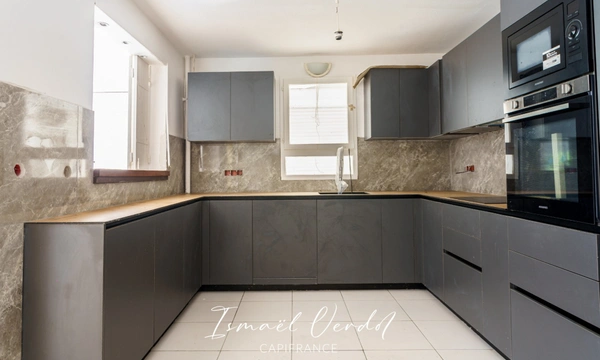 T4_au_RDC_avec_terrain_de_260_m2_a_vendre_Le_Gosier_971_2_thumbnail